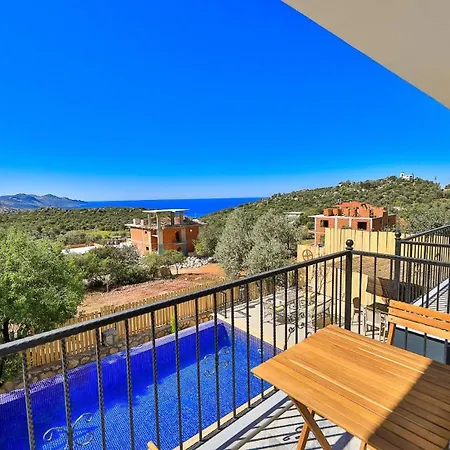 Villa Gokseki 3 Bedroom Kaş