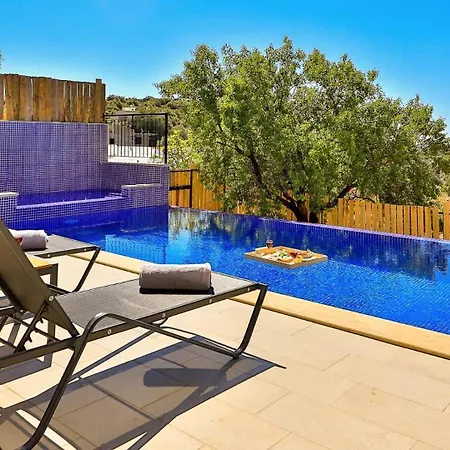 Gokseki 3 Bedroom וילה